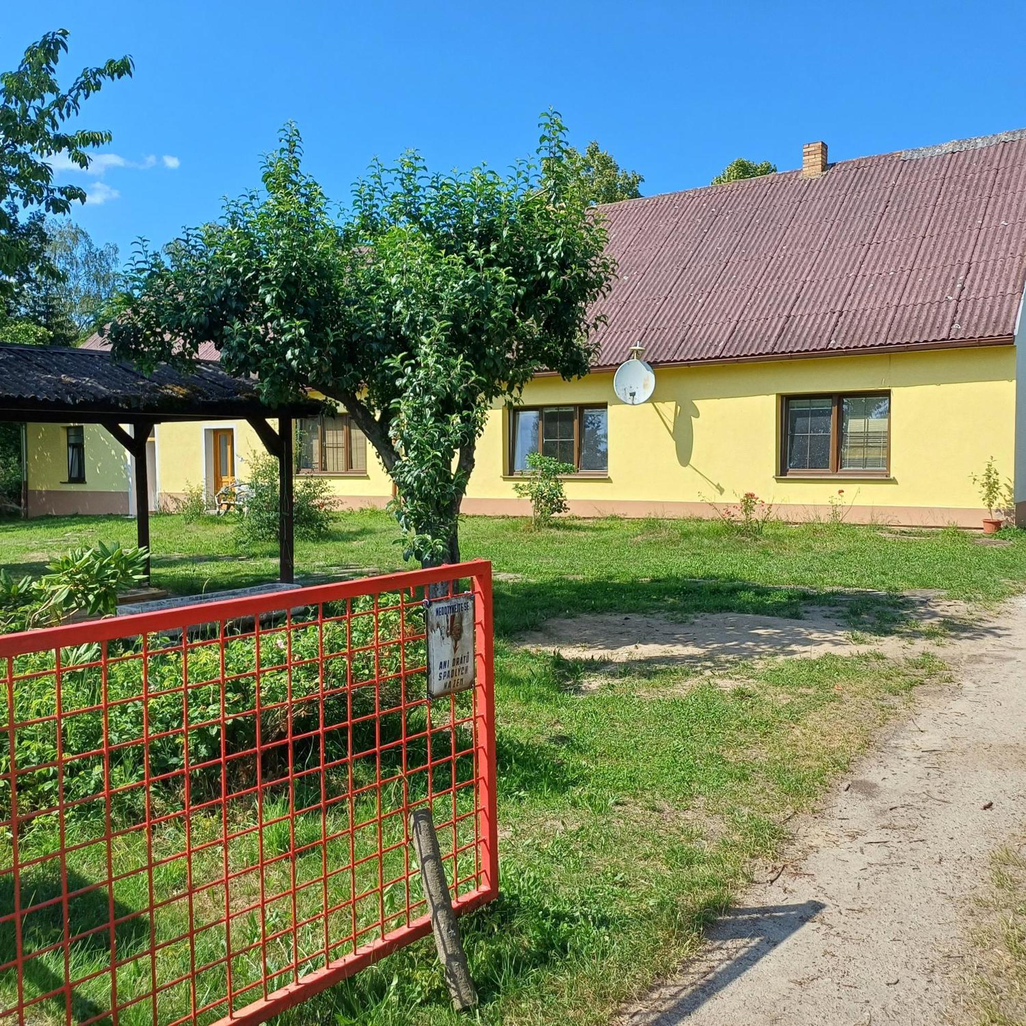 Statek U Spulaka Διαμέρισμα Lomnice nad Lužnicí Εξωτερικό φωτογραφία